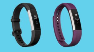 フィットビット fitbit　アルタ　アルタHR　違い